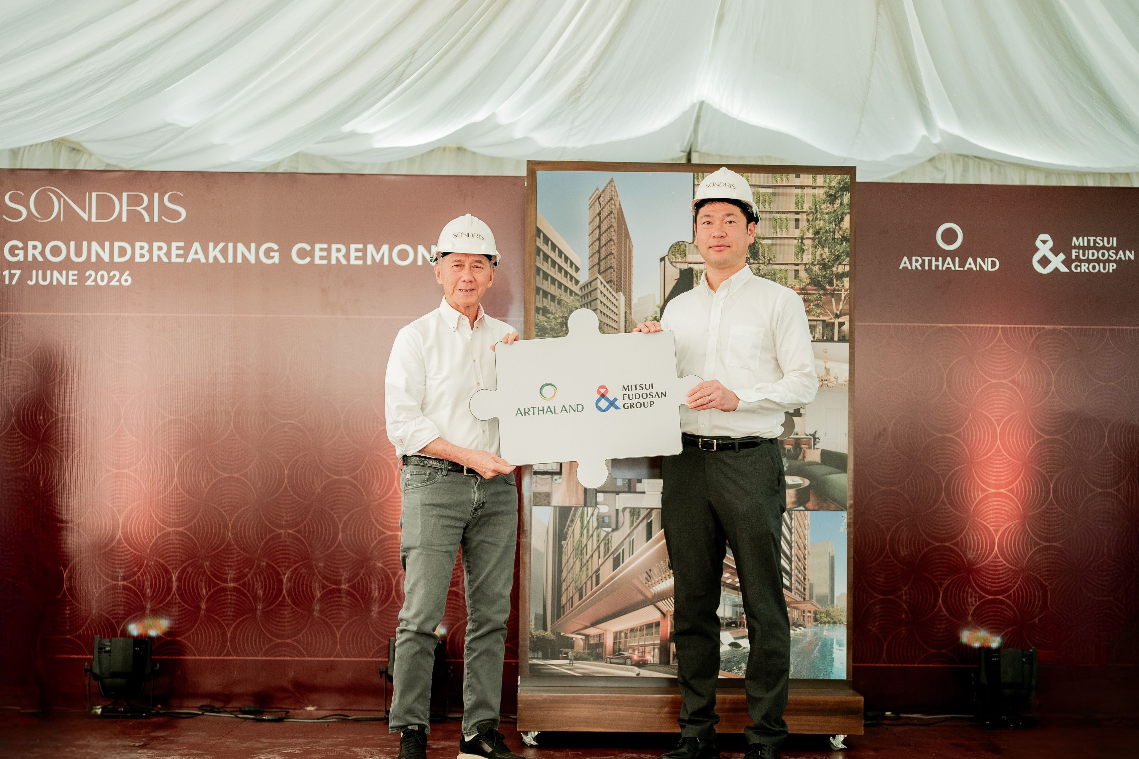 Jaime C. González, Vice Chairman and President of ARTHALAND, and Mitsuru Umemura, Managing Director of Mitsui Fudosan (Asia), complete the symbolic installation, signifying the shared vision, partnership, and commitment that drive the development of Sondris.