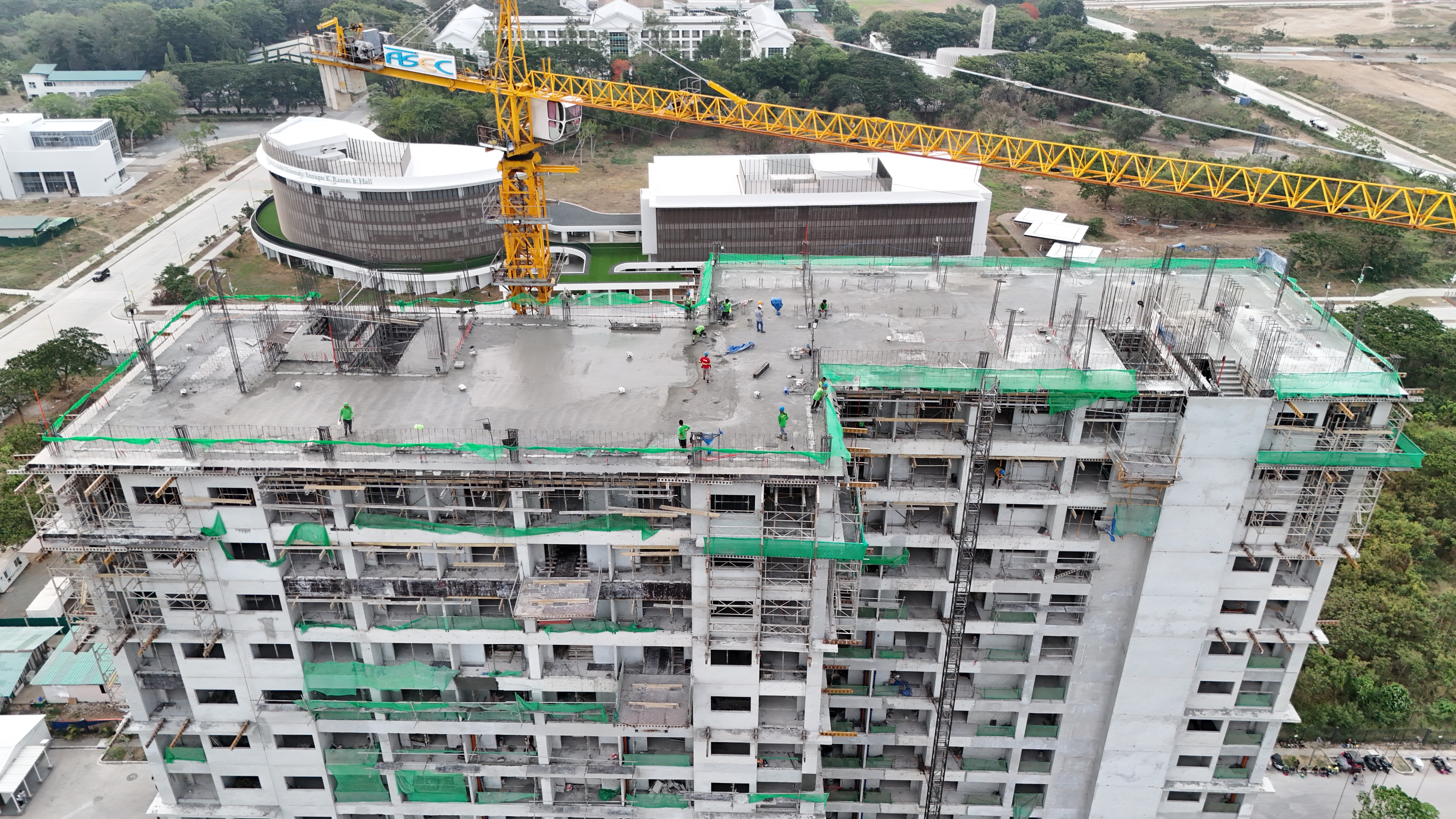 Una Apartments Tower 2 Update for June 2026 - Tower 2 topped off